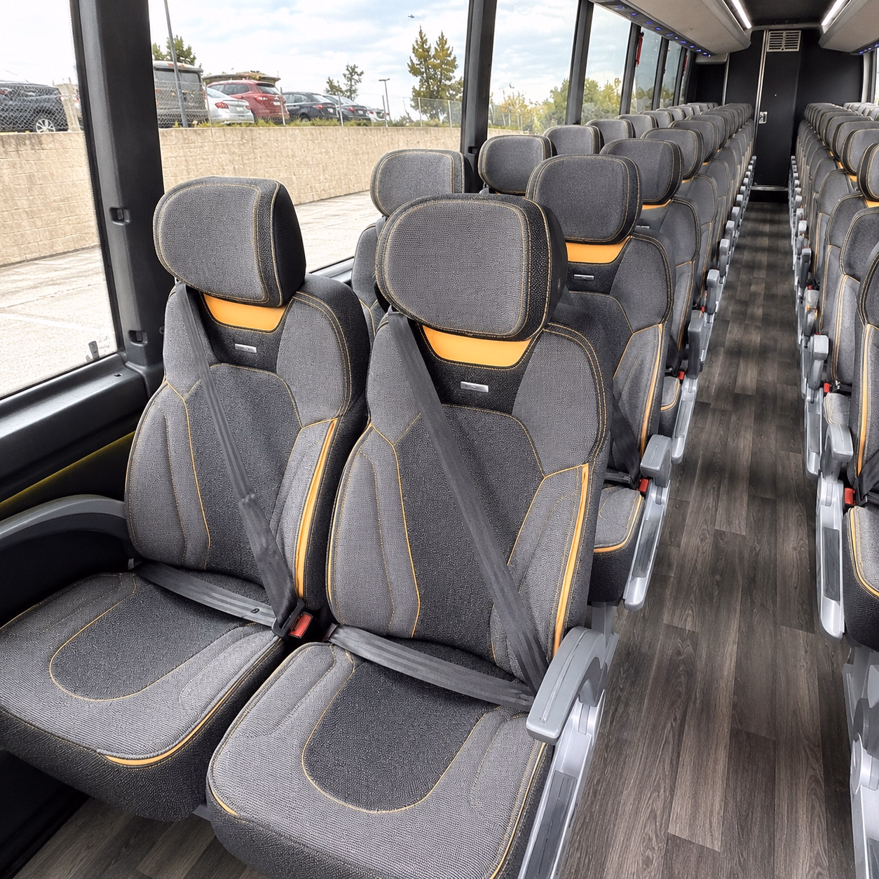corporate shuttles between hilo and kona international airport
