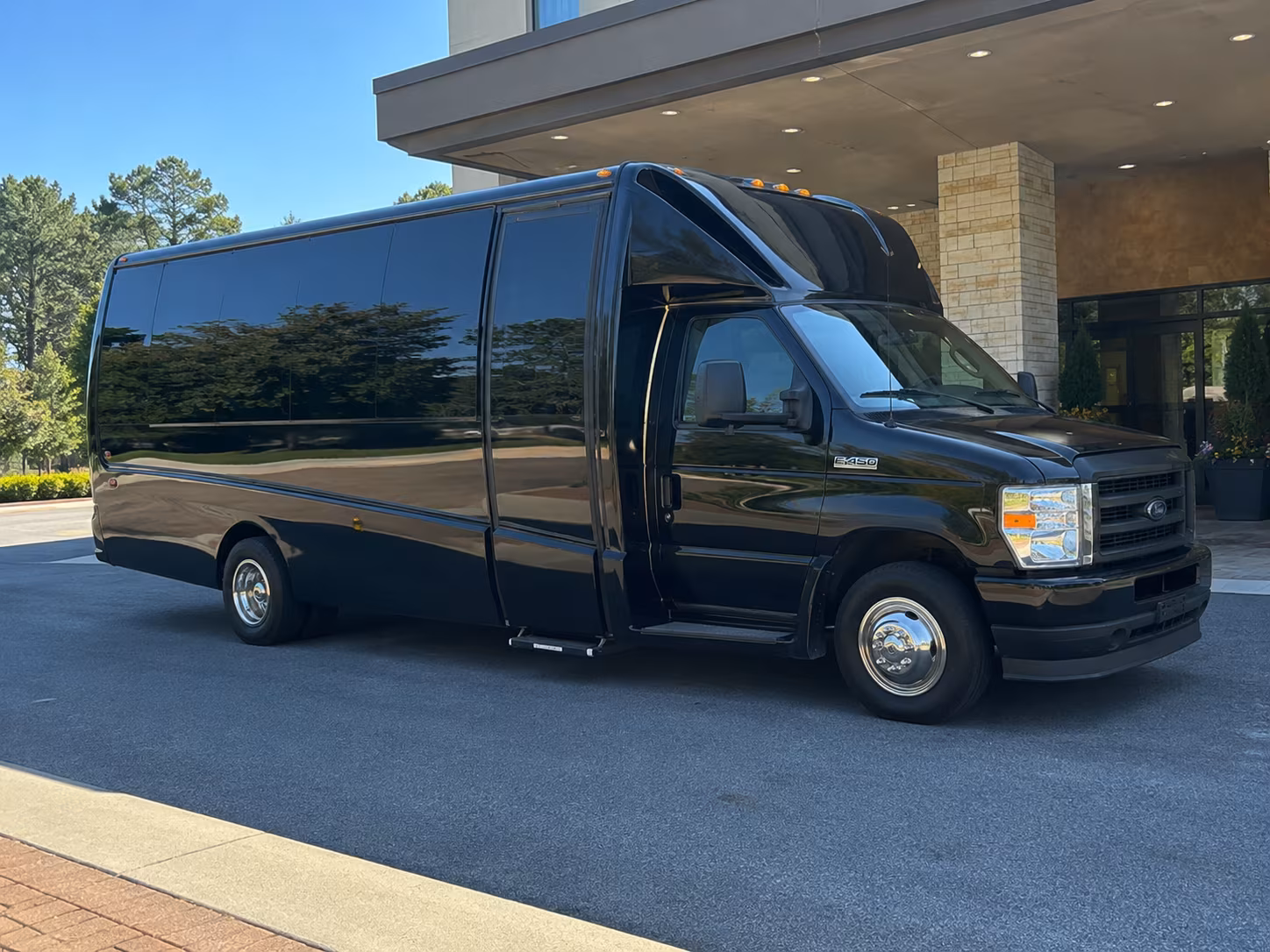 getting airport shuttles right for guests flying into ito and koa