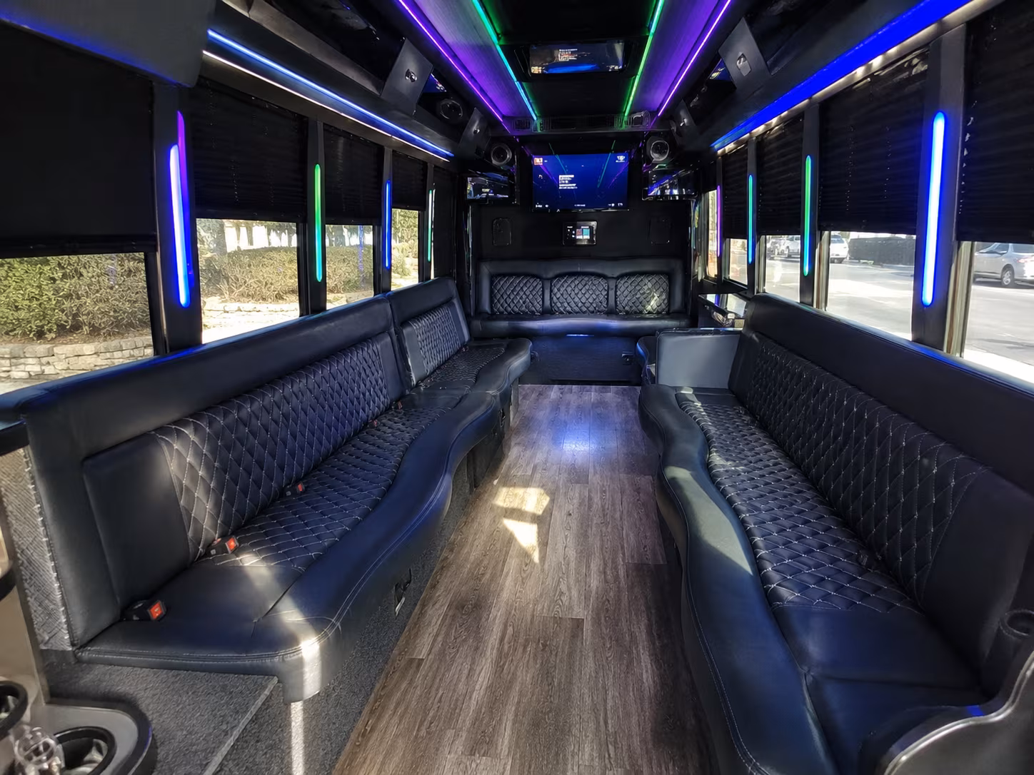 hilo 15 passenger party bus interior