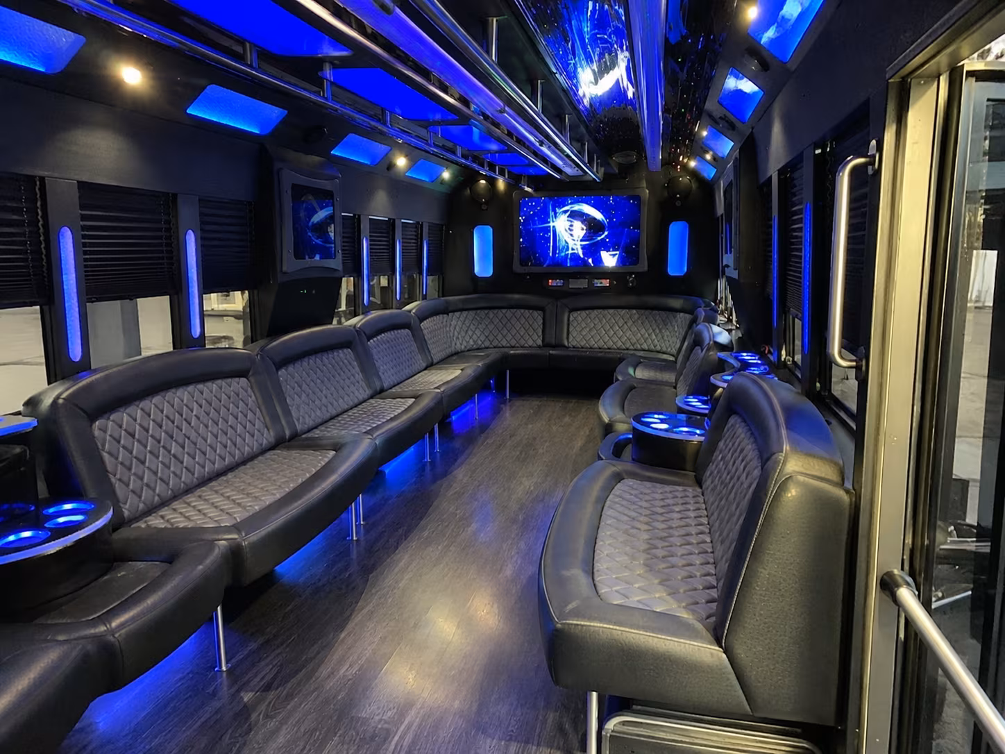 hilo 28 passenger party bus interior