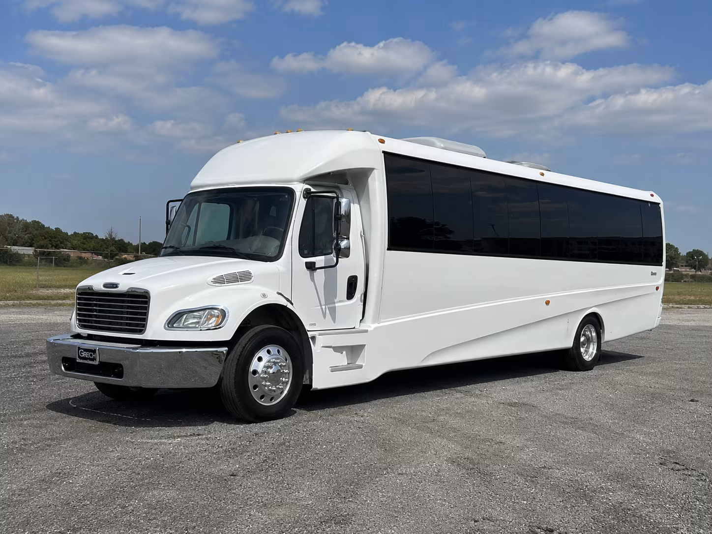 hilo 50 passenger party bus