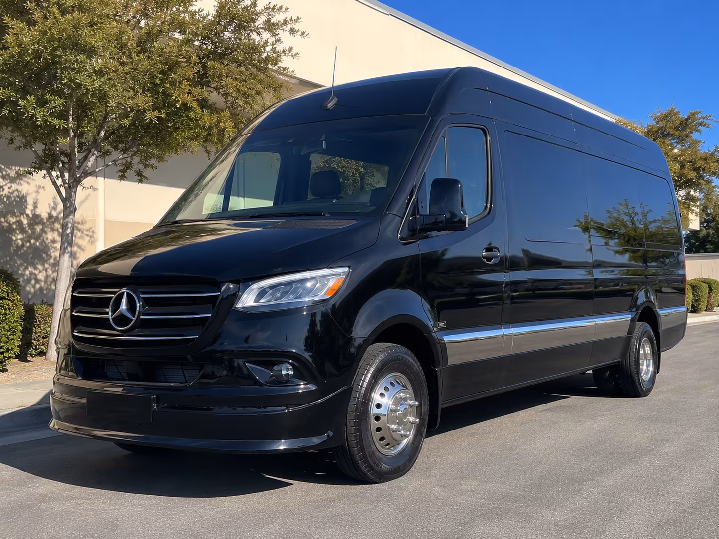 hilo sporting event transportation onboard seating
