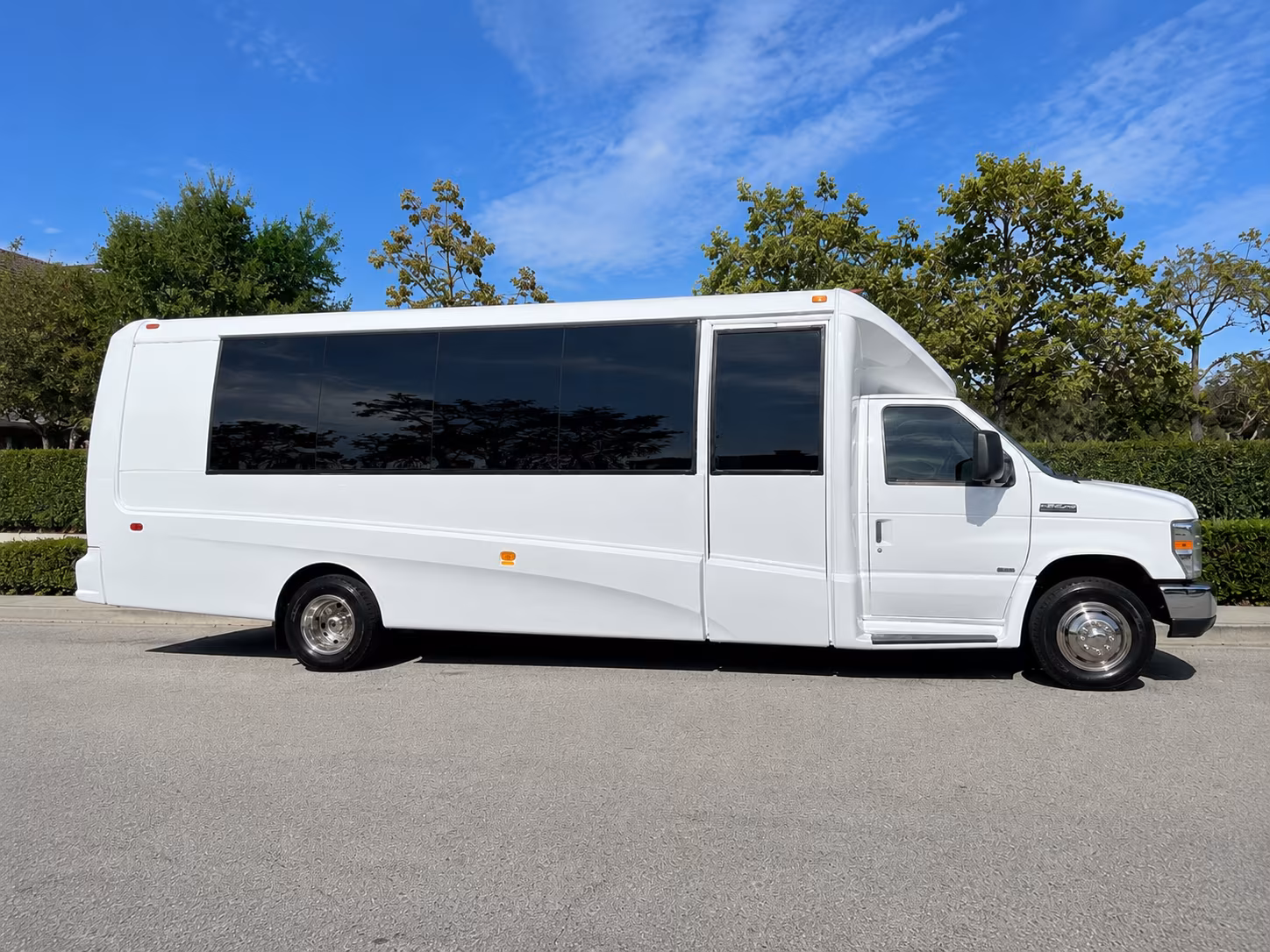 how the type of bus changes the price in hilo hawaii