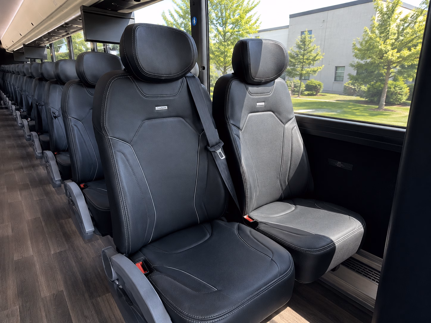 kahului bus rentals
