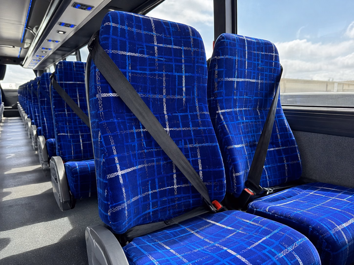 kahului private event charter bus rentals for your group