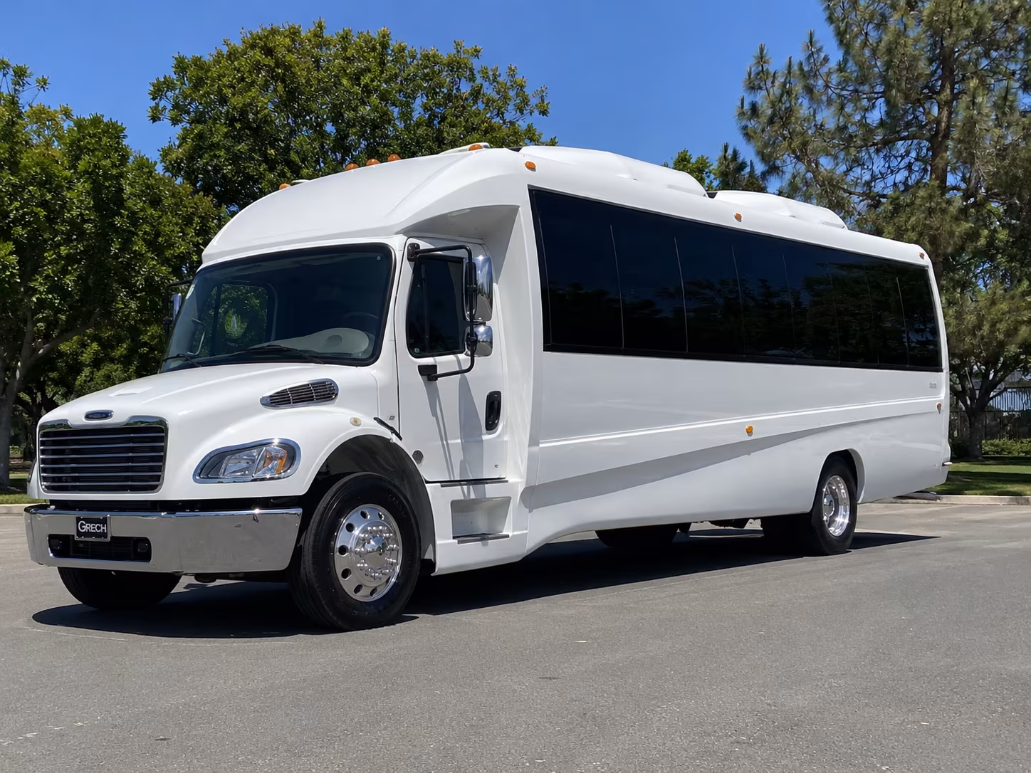 kaneohe book the perfect ride with kaneohe prom bus rentals