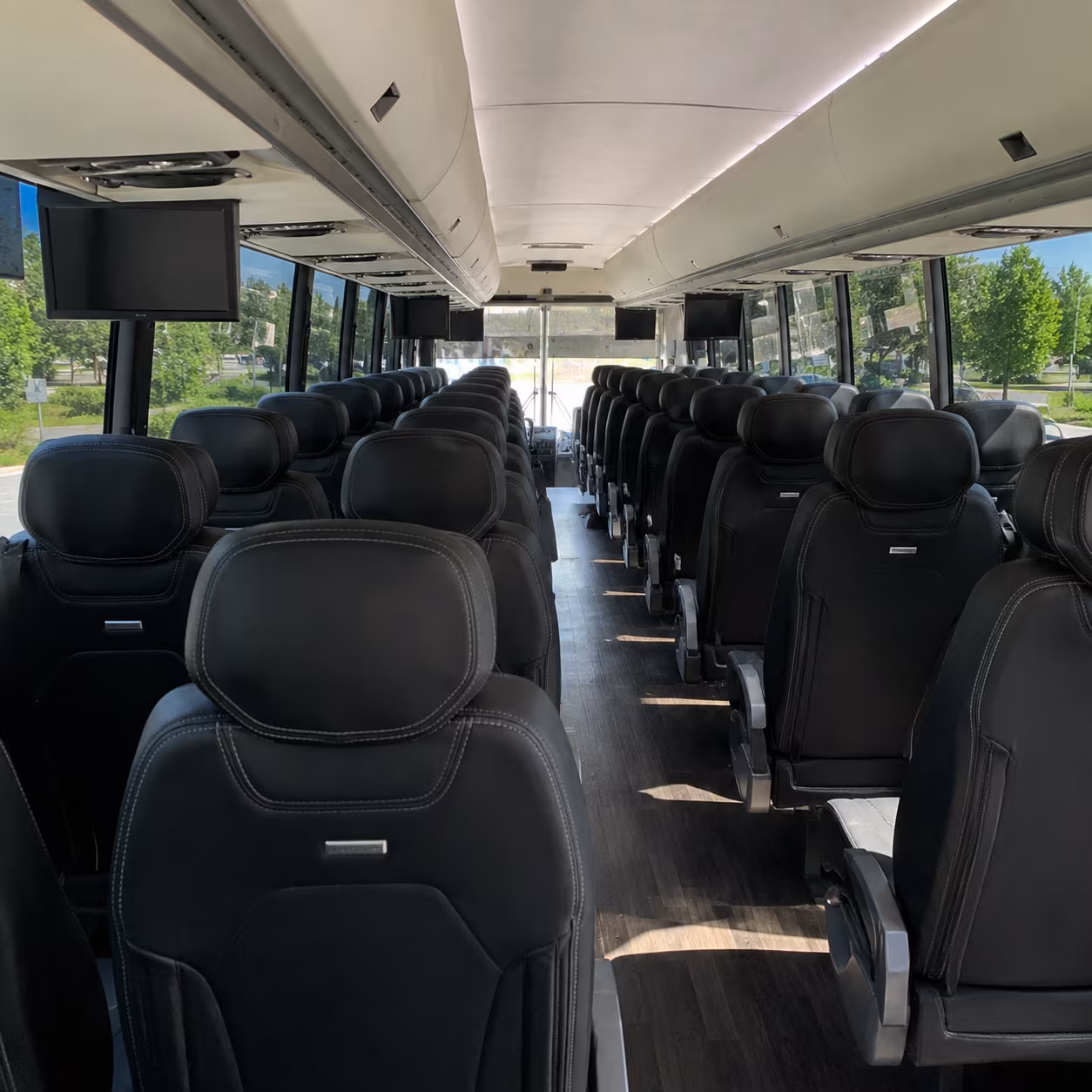 mililani town comfortable charter bus rentals for mililani town school field trips