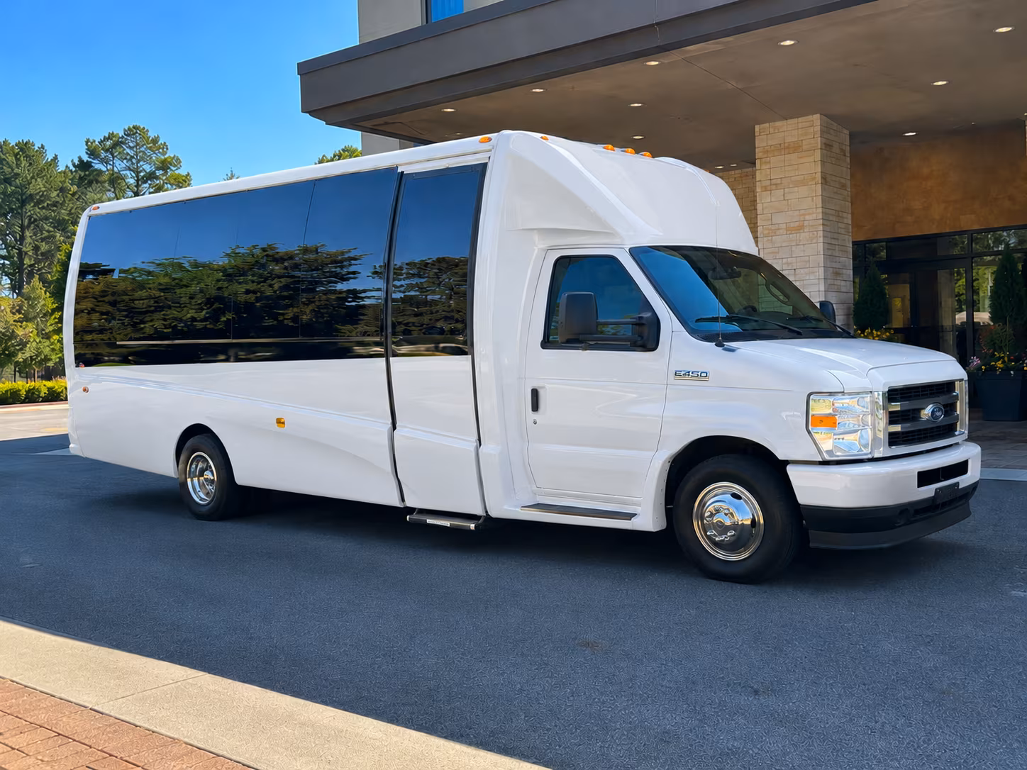 mililani town timely airport transportation for mililani town groups