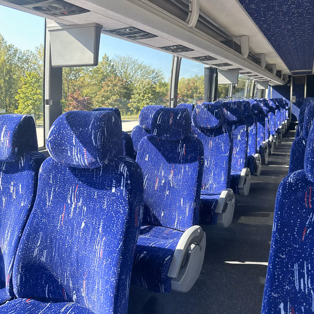mililani town timely charter buses for mililani town private events