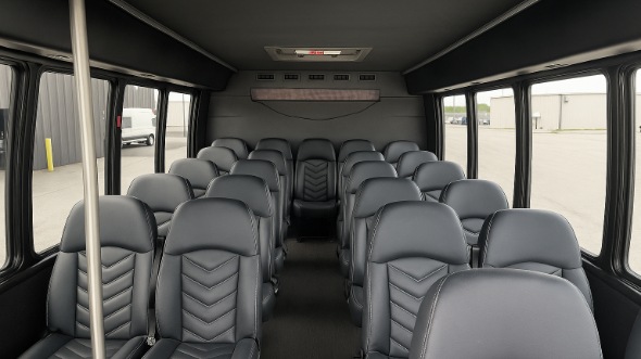 east honolulu 28 passenger minibus