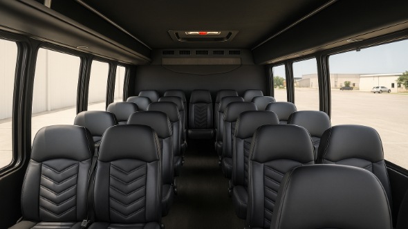 hilo 15 passenger minibus rental
