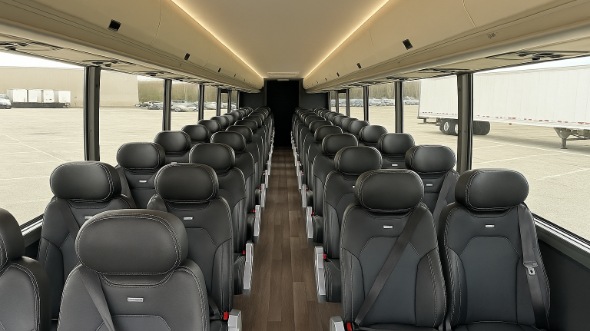 kahului 28 passenger minibus